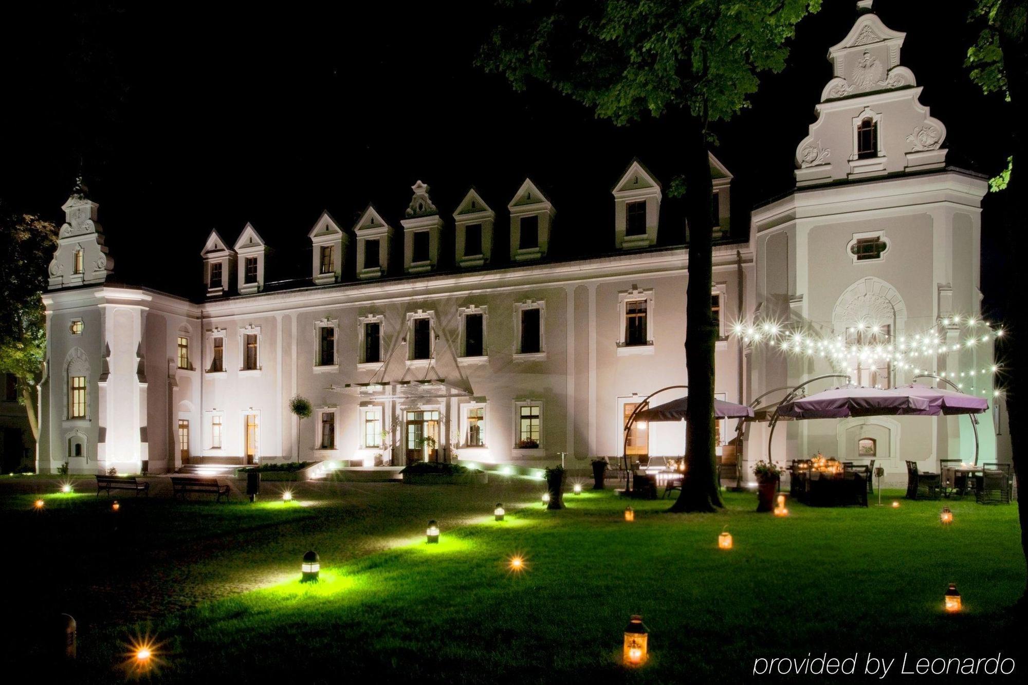 Hotel Zamek Lubliniec Buitenkant foto