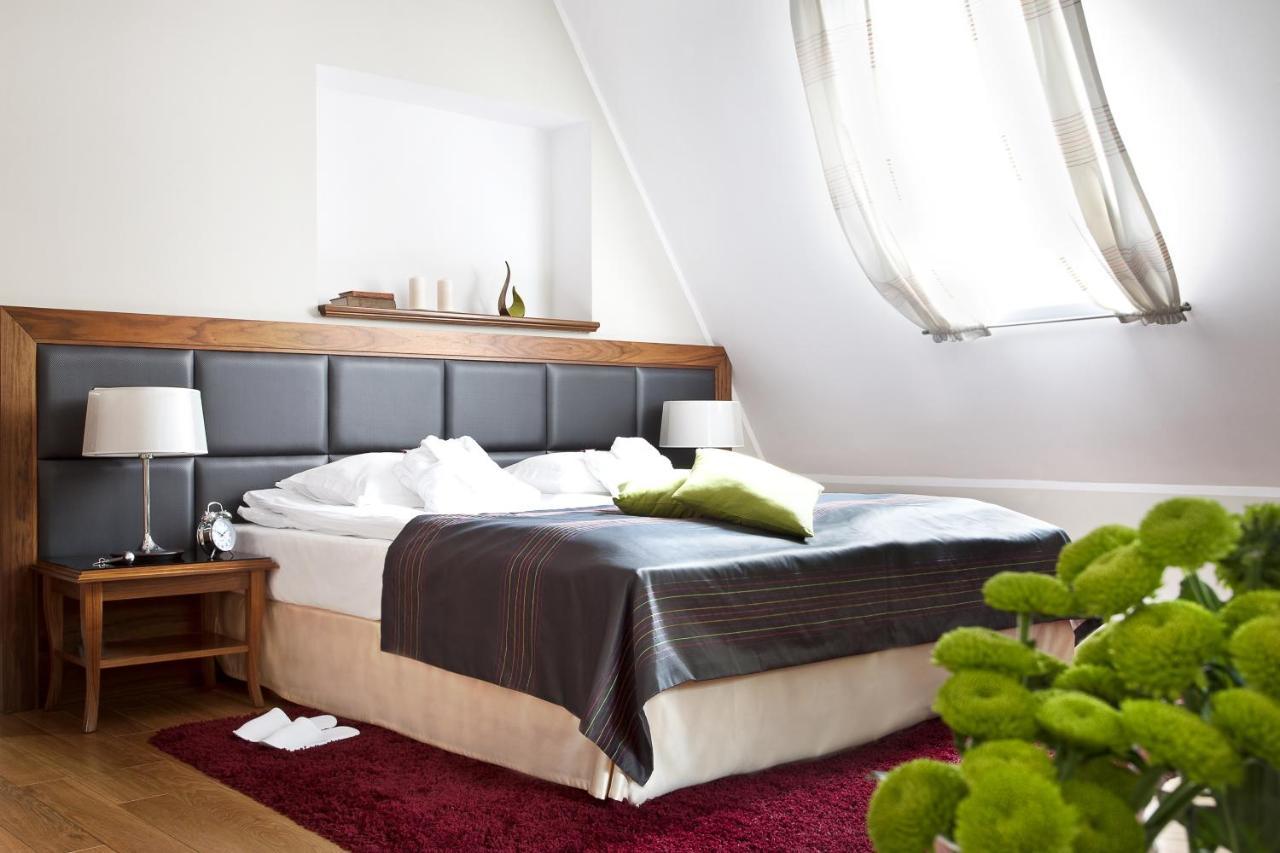 Hotel Zamek Lubliniec Buitenkant foto