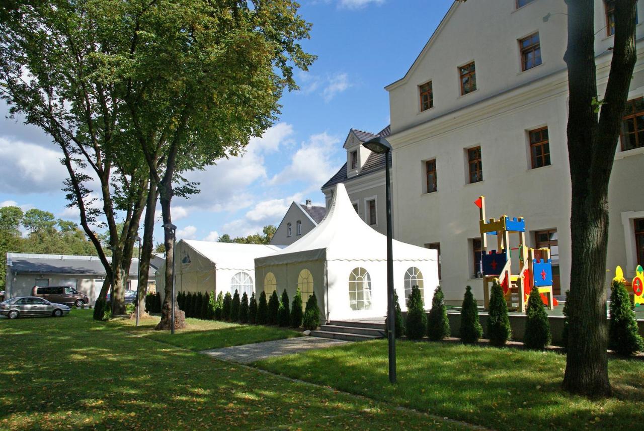 Hotel Zamek Lubliniec Buitenkant foto