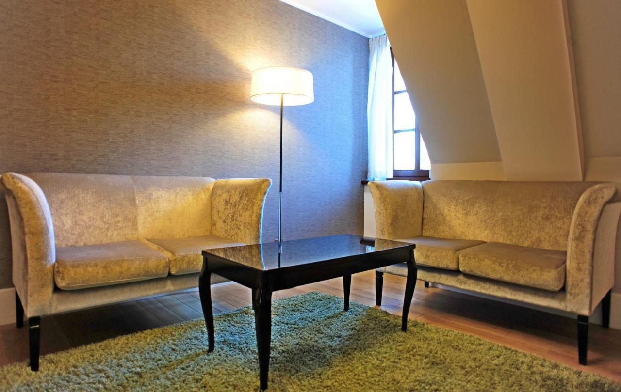 Hotel Zamek Lubliniec Buitenkant foto