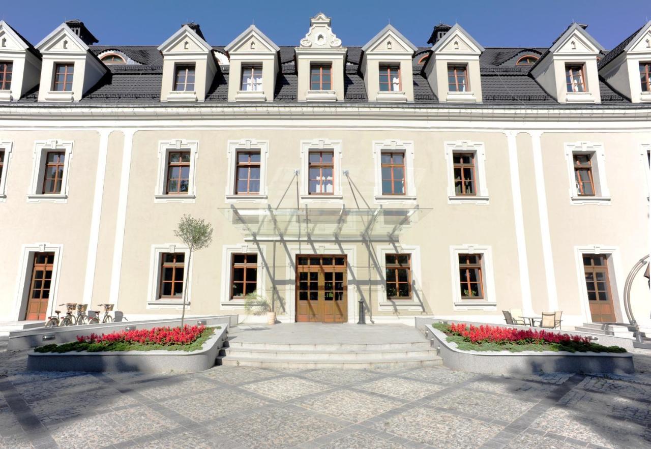 Hotel Zamek Lubliniec Buitenkant foto